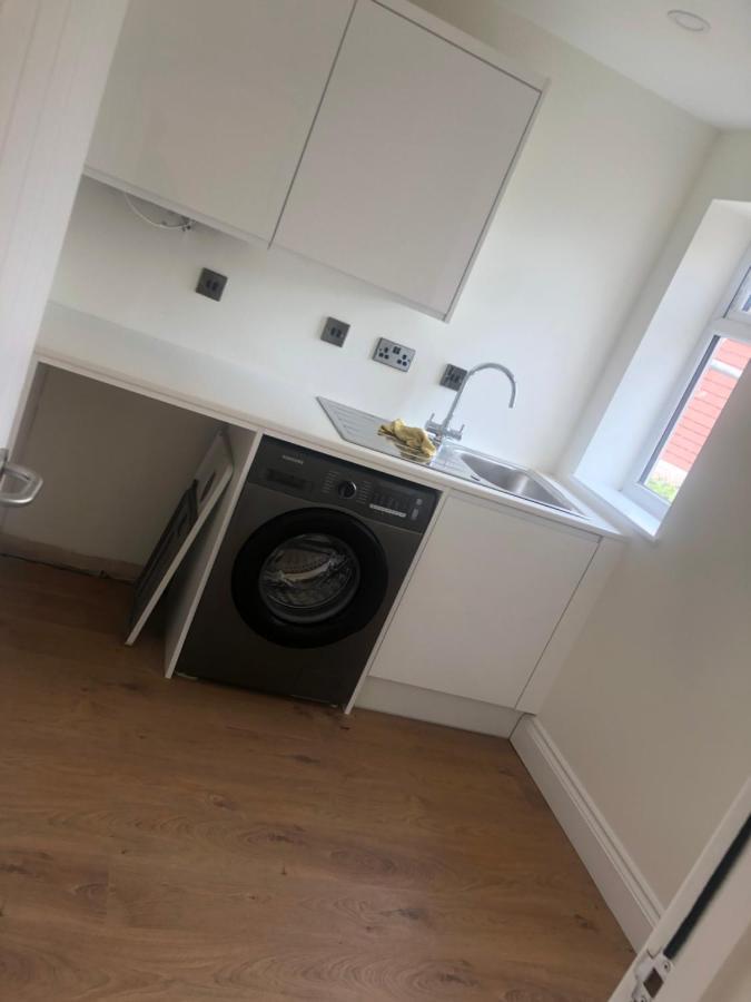 5 Bedroom House In Orpington Extérieur photo