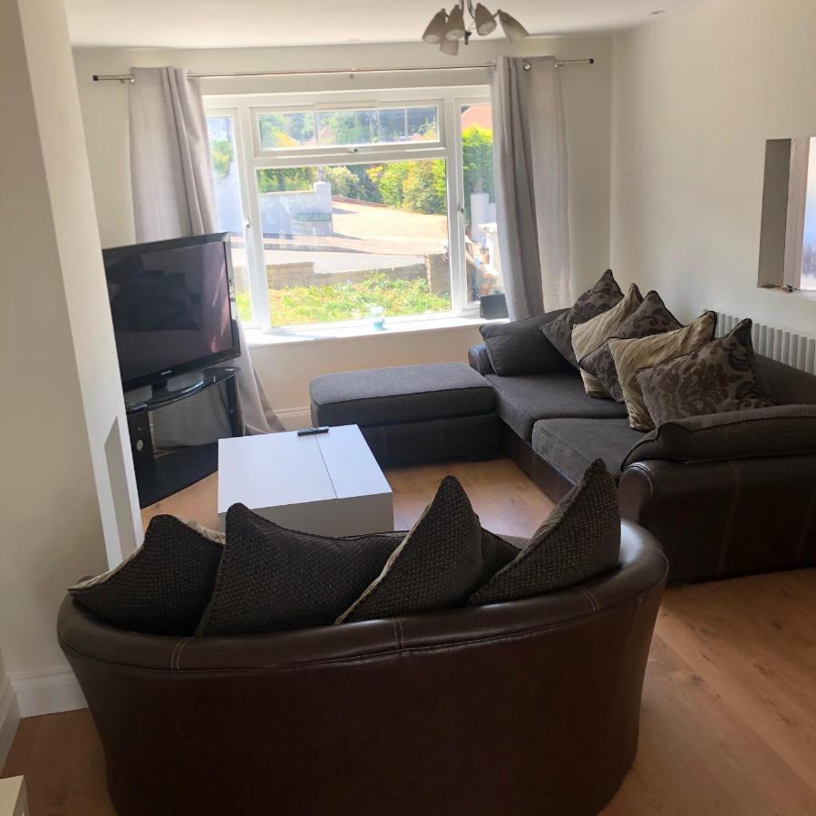 5 Bedroom House In Orpington Extérieur photo