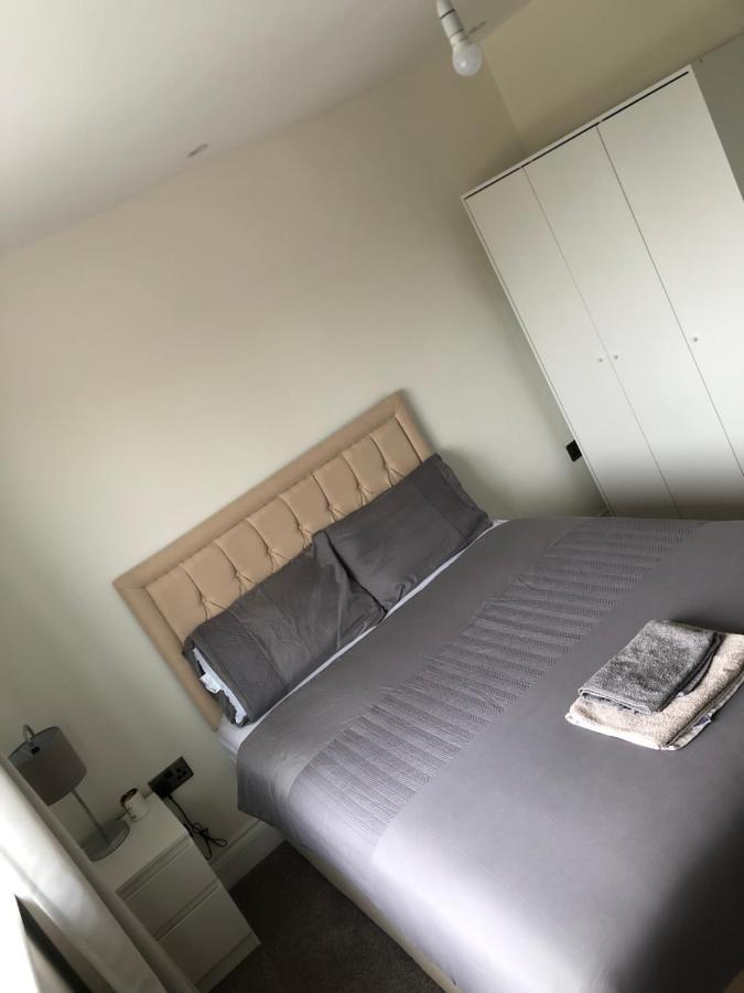 5 Bedroom House In Orpington Extérieur photo