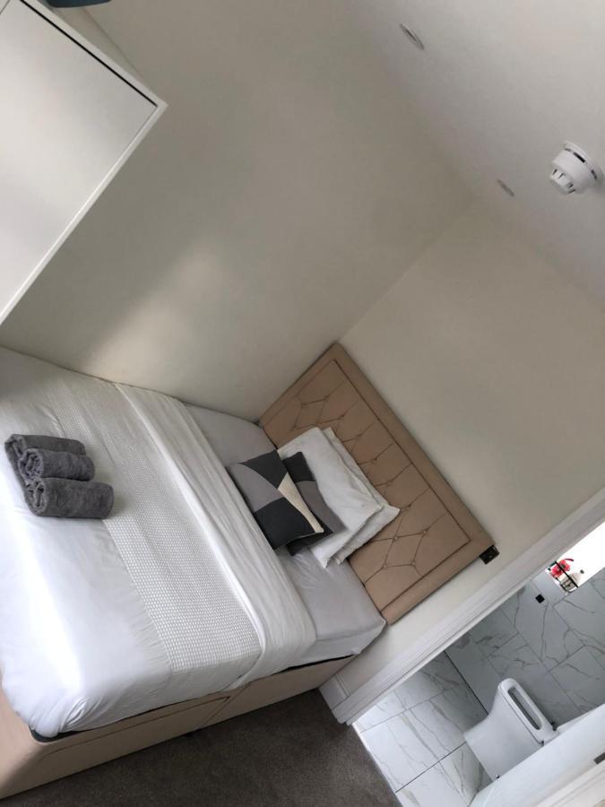 5 Bedroom House In Orpington Extérieur photo
