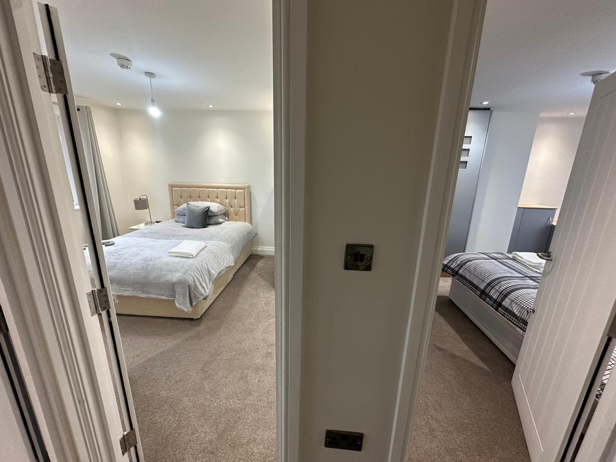 5 Bedroom House In Orpington Extérieur photo