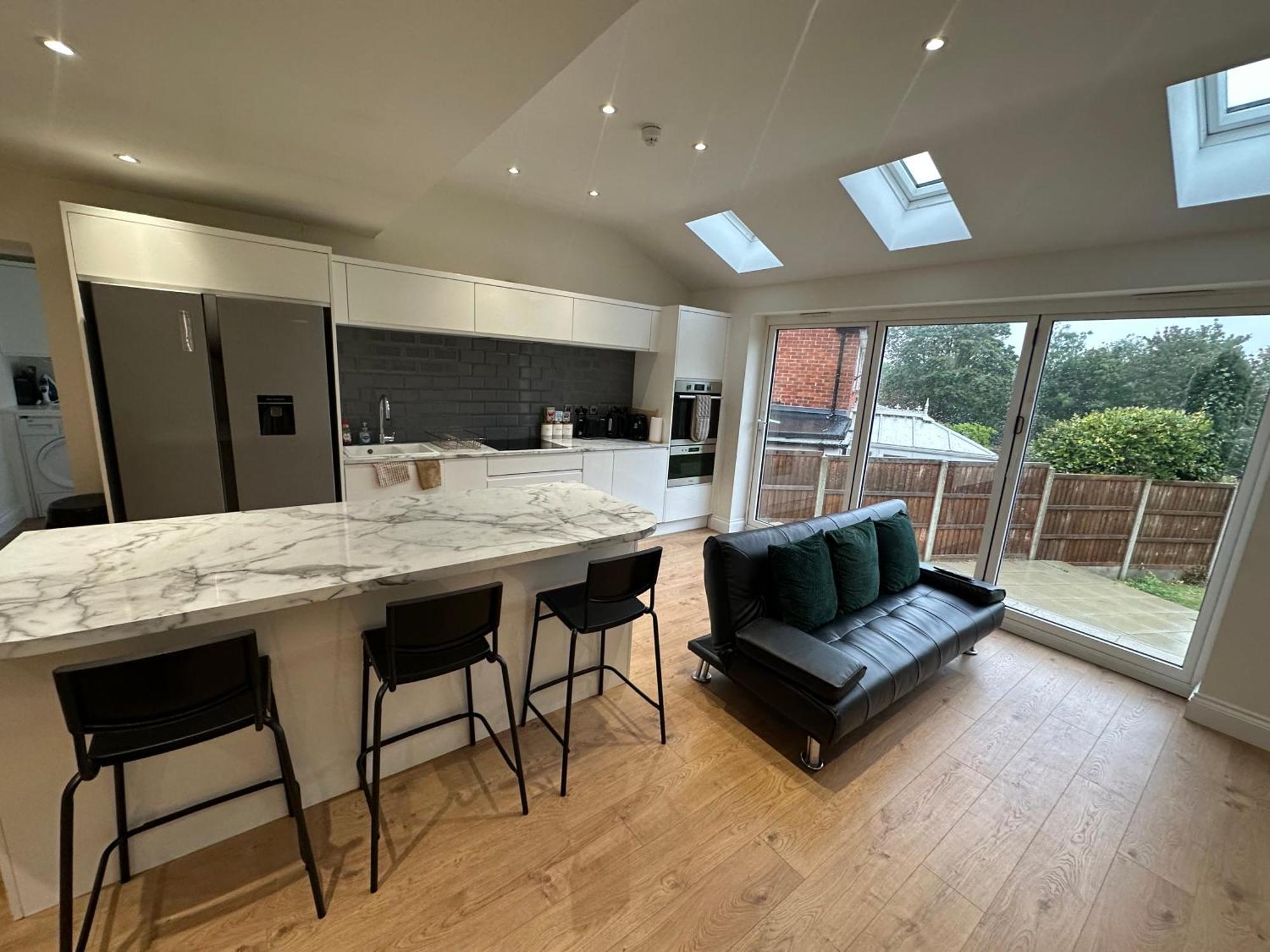 5 Bedroom House In Orpington Extérieur photo
